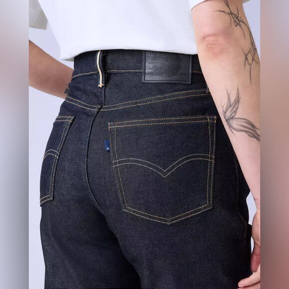 Levi’s JAPANESE SELVEDGE HIGH RISE BOYFRIEND JEANS - Picture 4 of 16